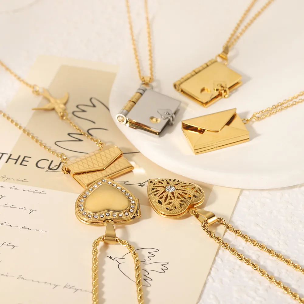 304 Stainless Steel 18K Gold Plated IG Style Simple Style Artistic Plating Hollow Out Inlay Envelope Heart Shape Rhinestones Pendant Necklace display picture 1