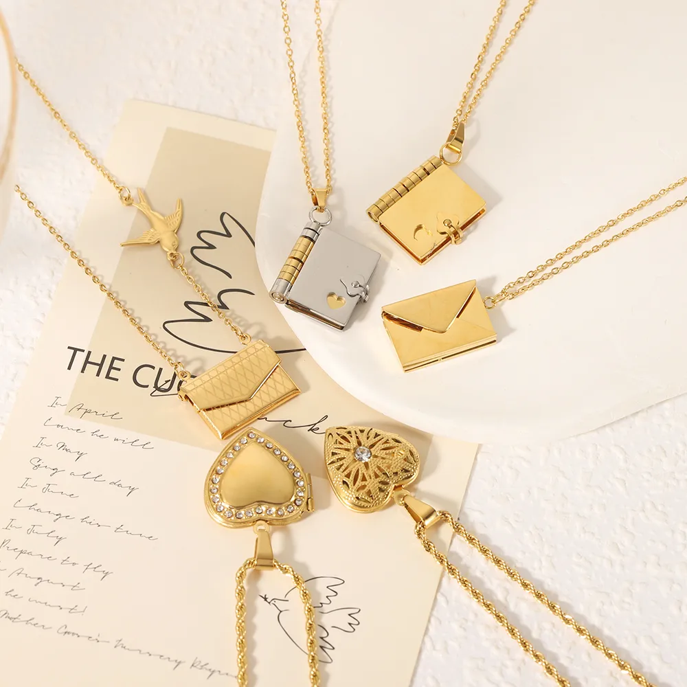304 Stainless Steel 18K Gold Plated IG Style Simple Style Artistic Plating Hollow Out Inlay Envelope Heart Shape Rhinestones Pendant Necklace display picture 2