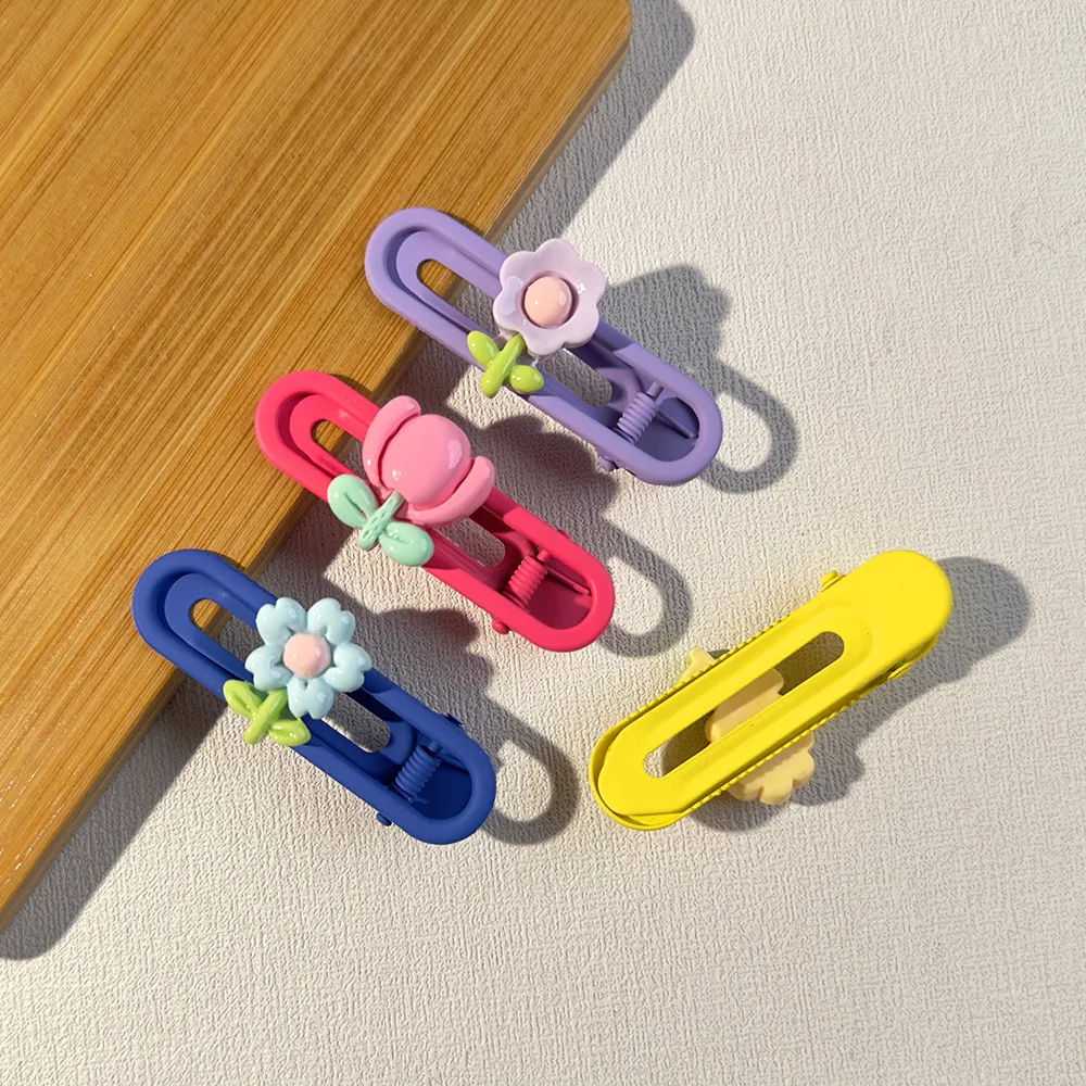 Cute Flower Resin Stoving Varnish Hair Clip display picture 3