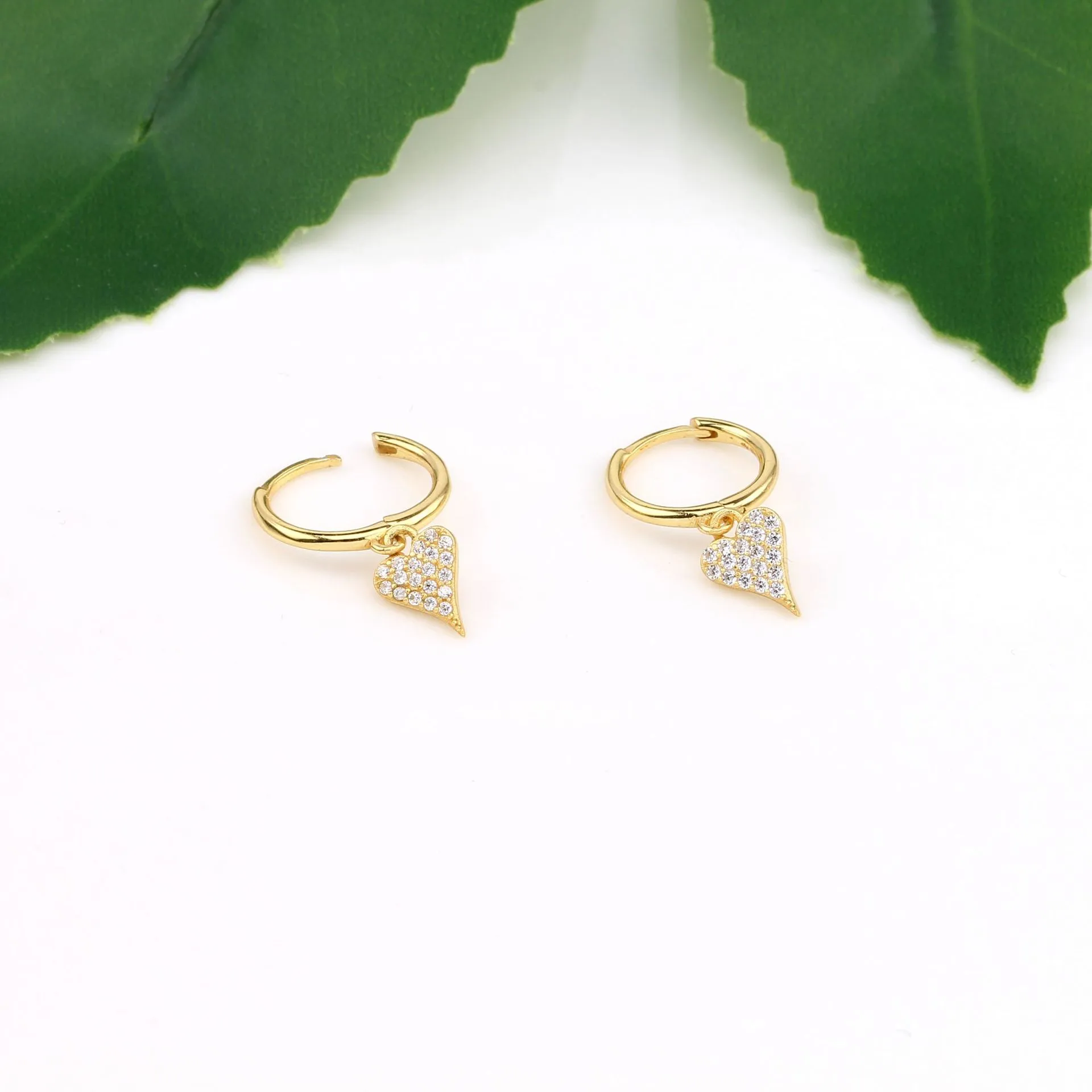 1 Pair 925 Sterling Silver Zircon Heart Shape Drop Earrings display picture 9