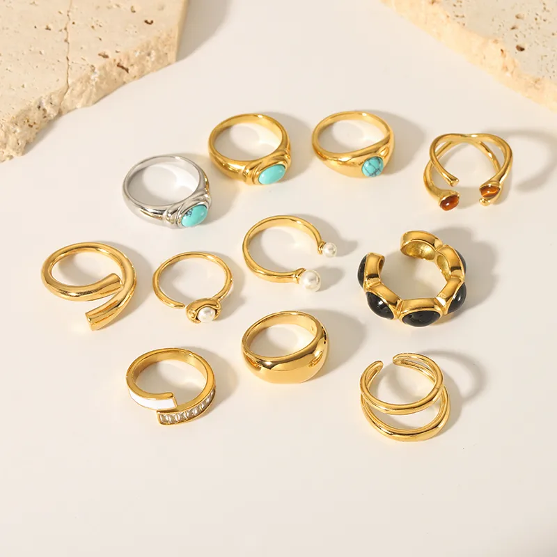 Wholesale Jewelry IG Style Retro Geometric 304 Stainless Steel Natural Stone Rhinestones Zircon 18K Gold Plated Polishing Plating Inlay Rings display picture 1