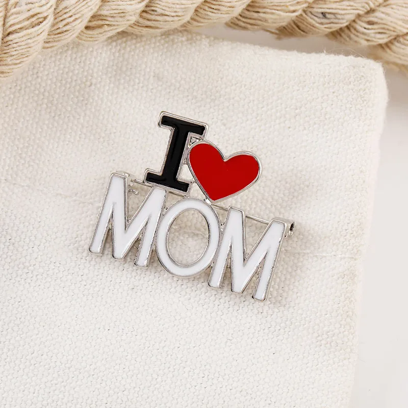 Simple Style Letter Heart Shape Alloy Unisex Brooches display picture 7