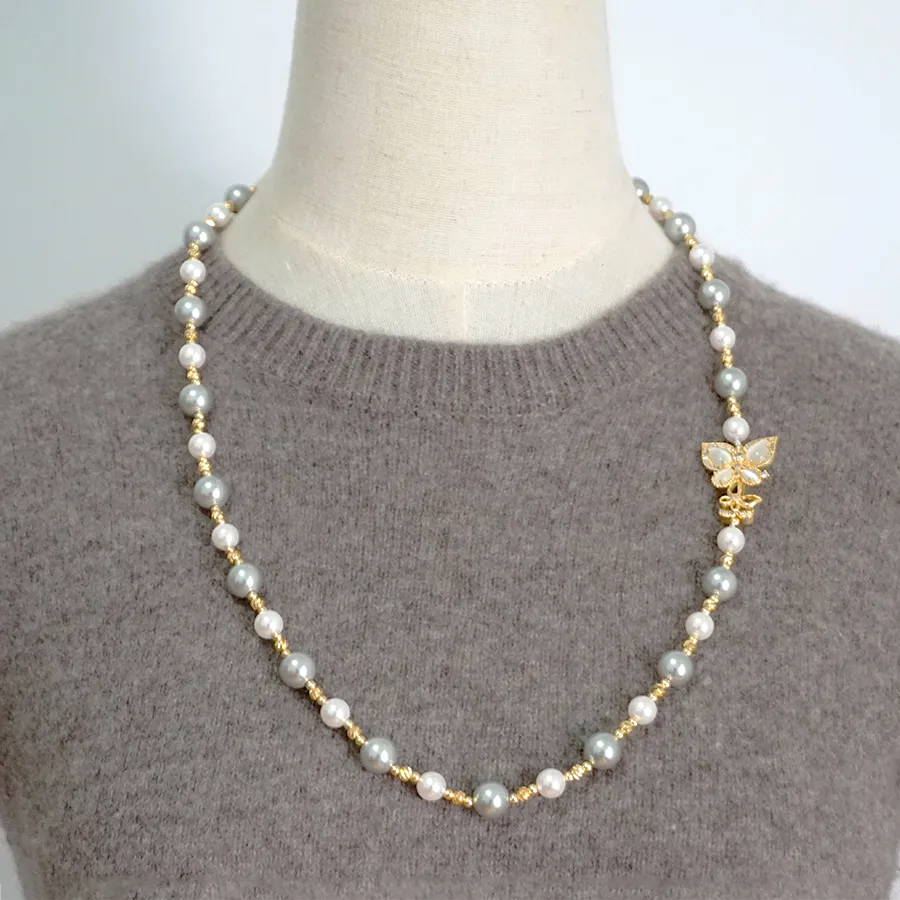 Retro Artistic Butterfly Imitation Pearl Copper Beaded Plating Gold Plated Necklace display picture 2