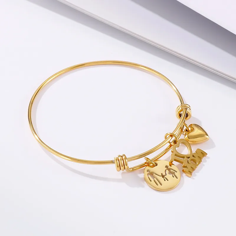 Simple Style Cartoon Character Letter Heart Shape Titanium Steel 18K Gold Plated Bangle In Bulk display picture 2