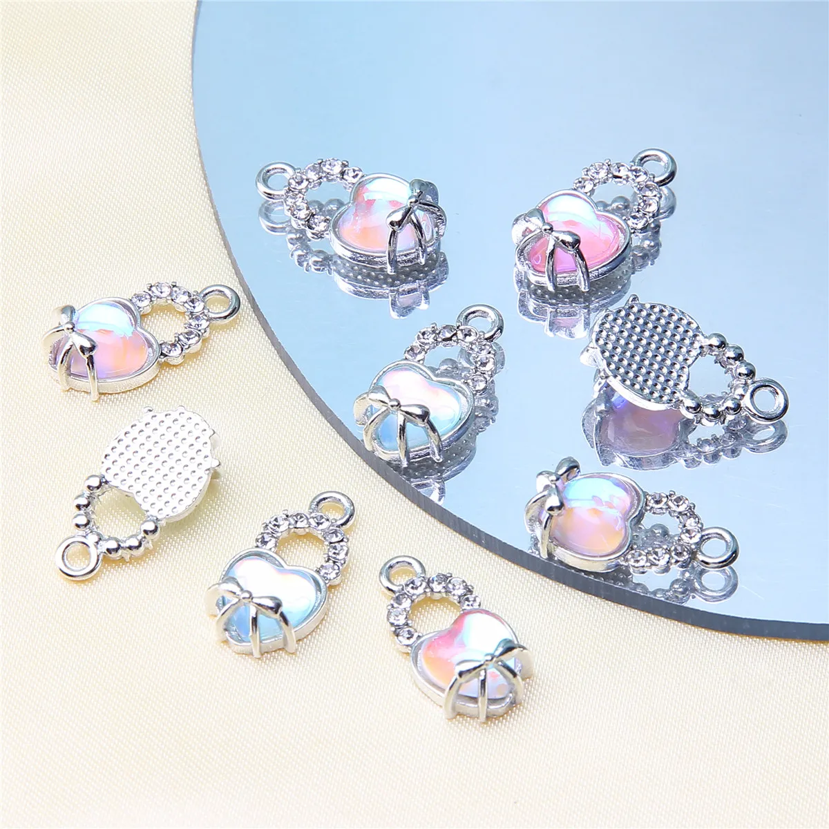 10 PCS/Package 12*17 * 4mm 18*15 * 4mm 19*10 * 6mm Alloy Artificial Pearls Heart Shape Wings Pendant display picture 3