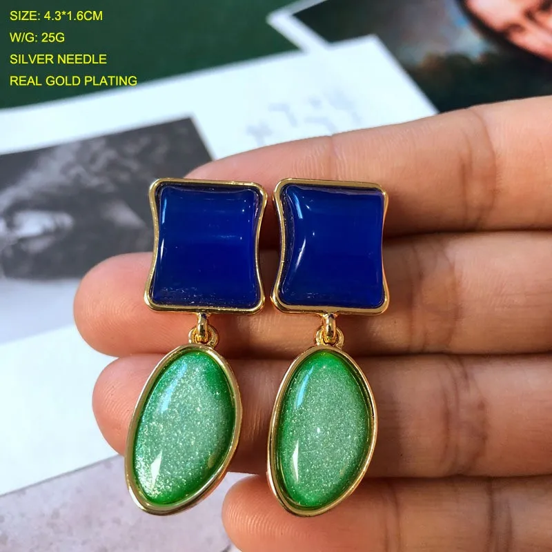 1 Pair Vintage Style Classic Style Geometric Inlay Alloy Resin Drop Earrings display picture 4