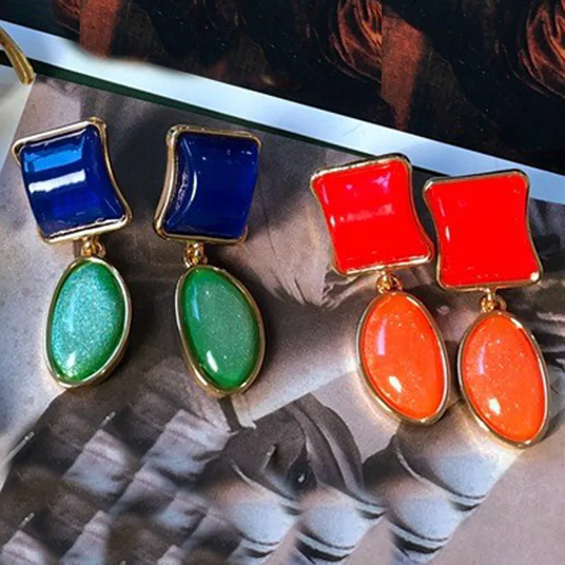 1 Pair Vintage Style Classic Style Geometric Inlay Alloy Resin Drop Earrings display picture 1