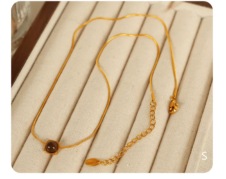Wholesale Jewelry Vintage Style Simple Style Round 304 Stainless Steel Tiger Eye 18K Gold Plated Polishing Inlay Jewelry Set display picture 5