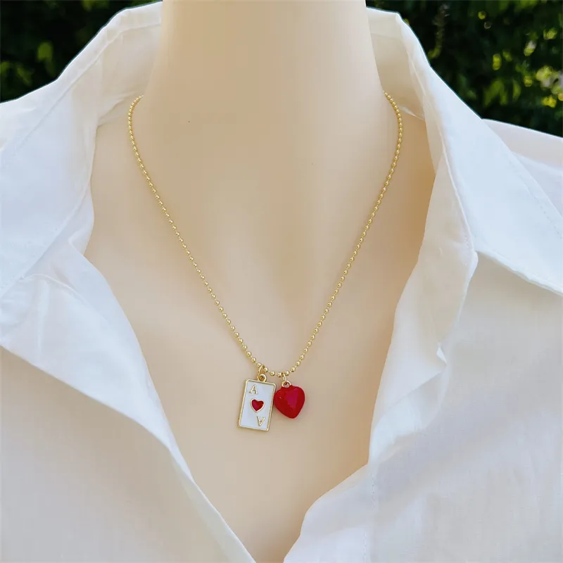 Copper 18K Gold Plated Inlay Poker Heart Shape Zircon Pendant Necklace display picture 1