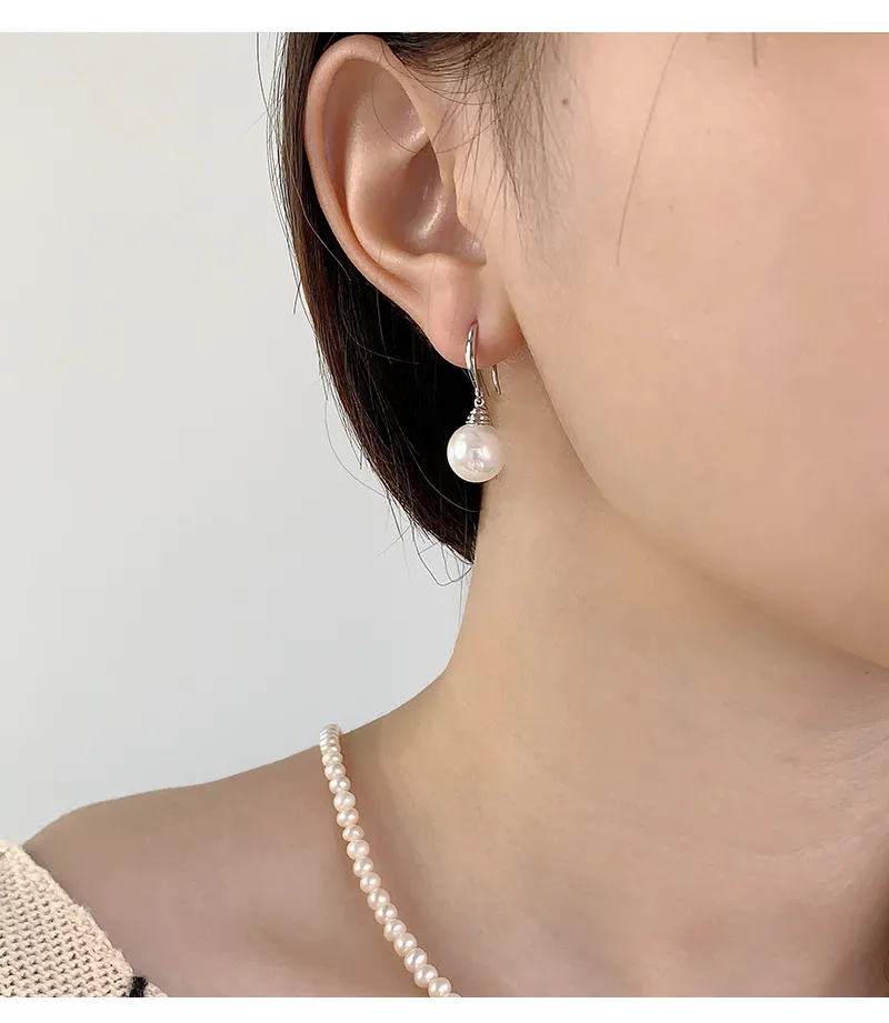 1 Pair White Gold Plated 925 Sterling Silver Pearl Geometric Drop Earrings display picture 4