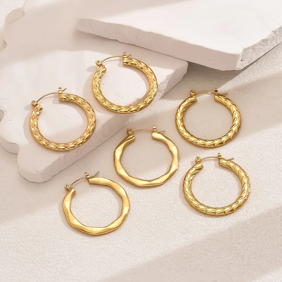1 Pair Casual Elegant Classic Style Irregular 201 Stainless Steel Earrings display picture 2