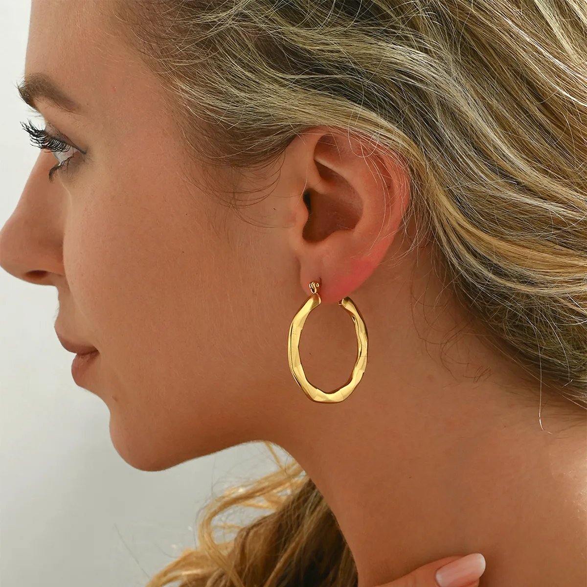 1 Pair Casual Elegant Classic Style Irregular 201 Stainless Steel Earrings display picture 10