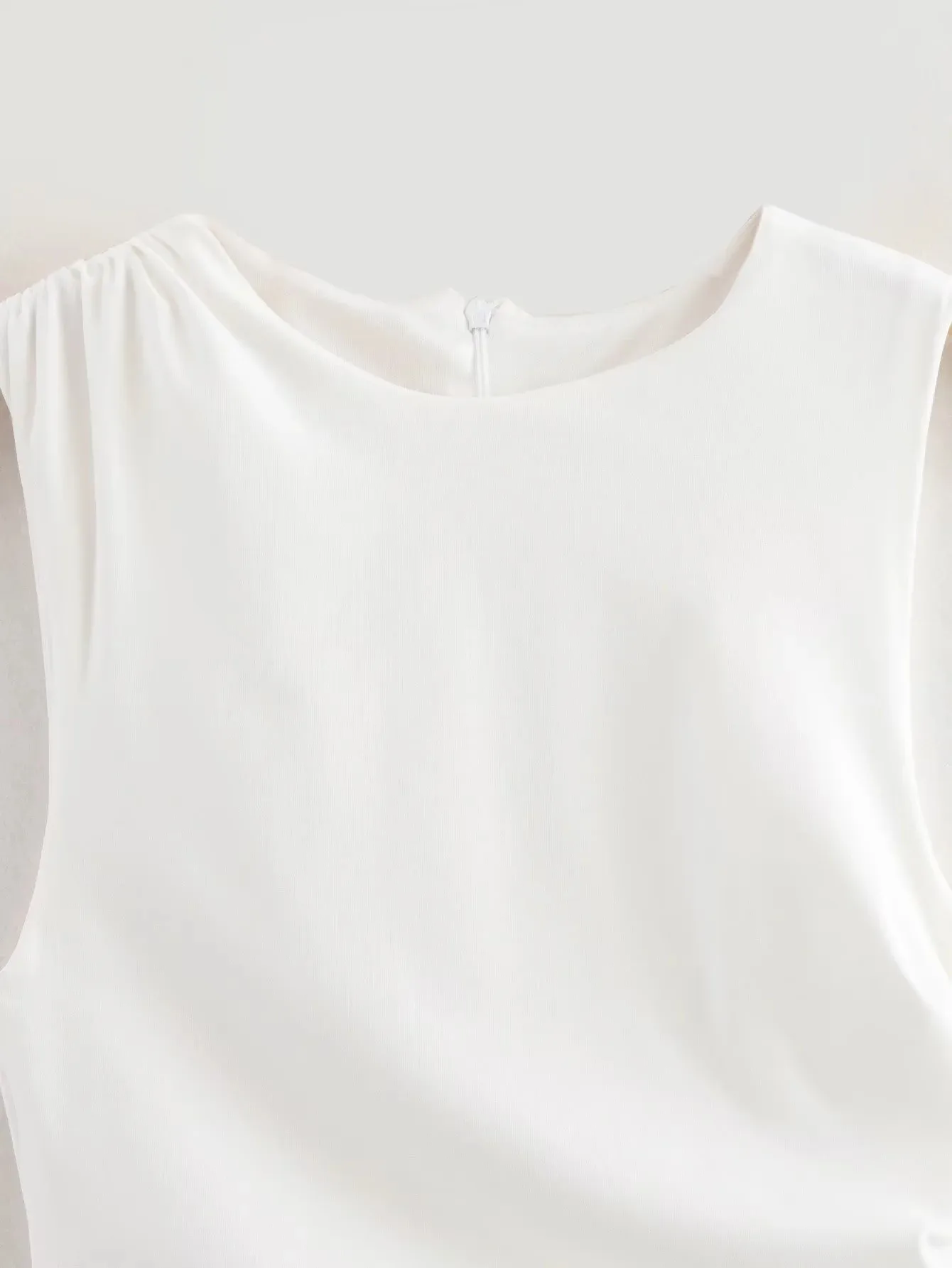 Women's Sheath Dress Elegant Round Neck Sleeveless Solid Color Above Knee Casual Holiday display picture 24