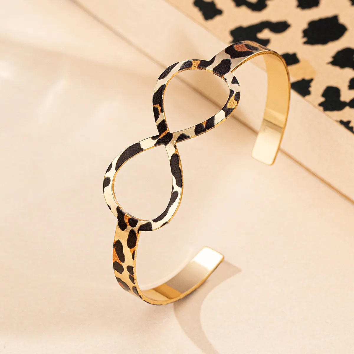 Elegant Retro Leopard Iron Wholesale Bangle display picture 6