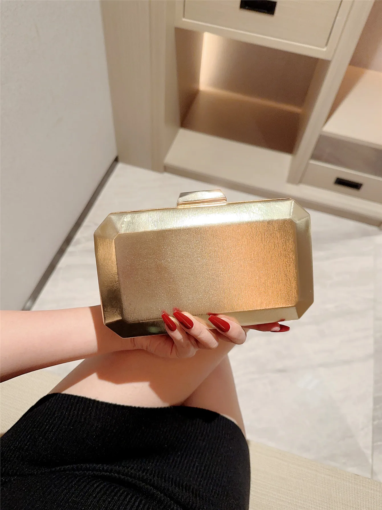 Gold Silver Pu Leather Solid Color Square Evening Bags display picture 5