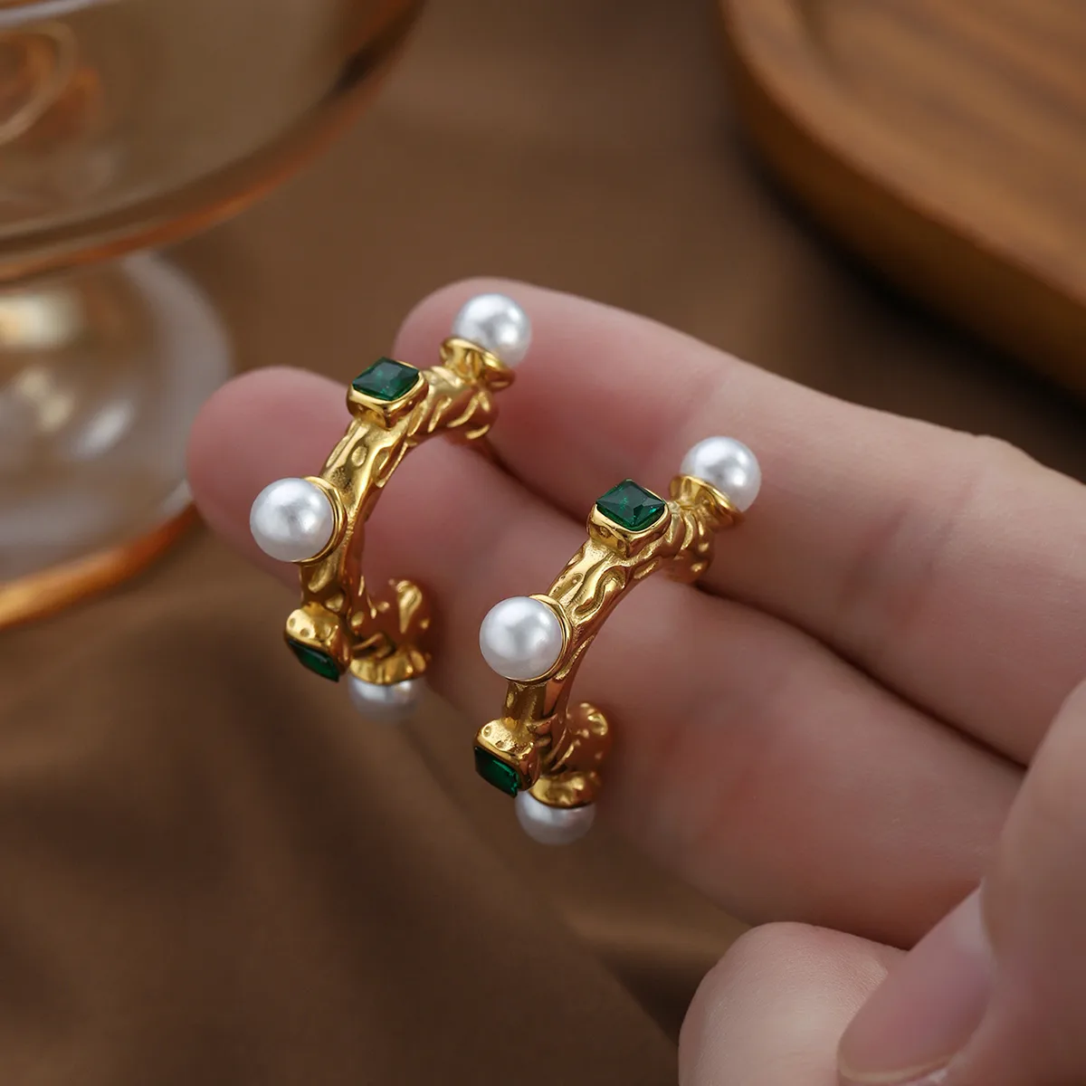 1 Pair Elegant Classical Vintage Style Letter 304 Stainless Steel Earrings display picture 2