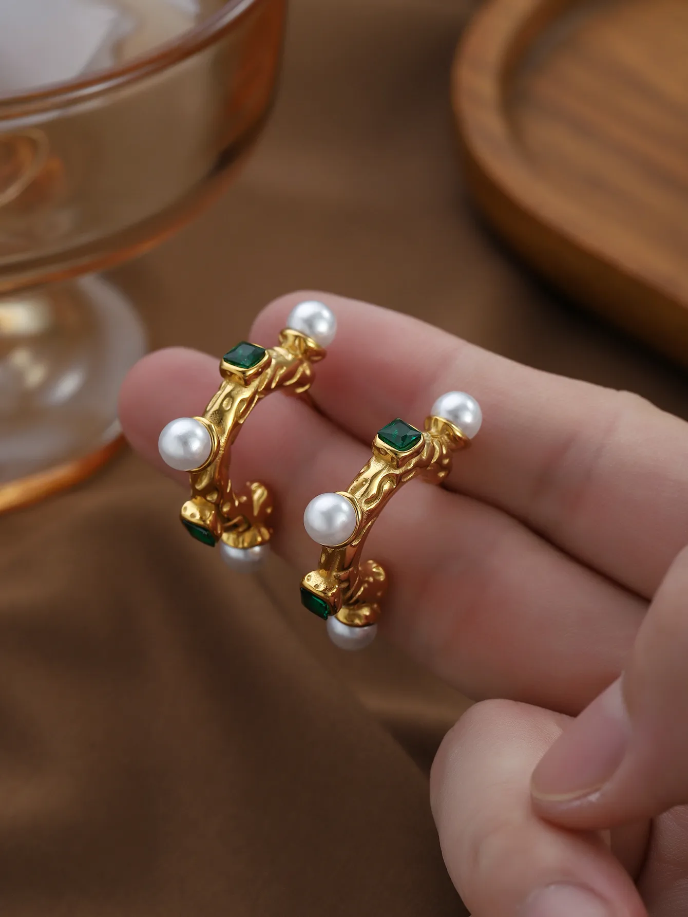 1 Pair Elegant Classical Vintage Style Letter 304 Stainless Steel Earrings display picture 4