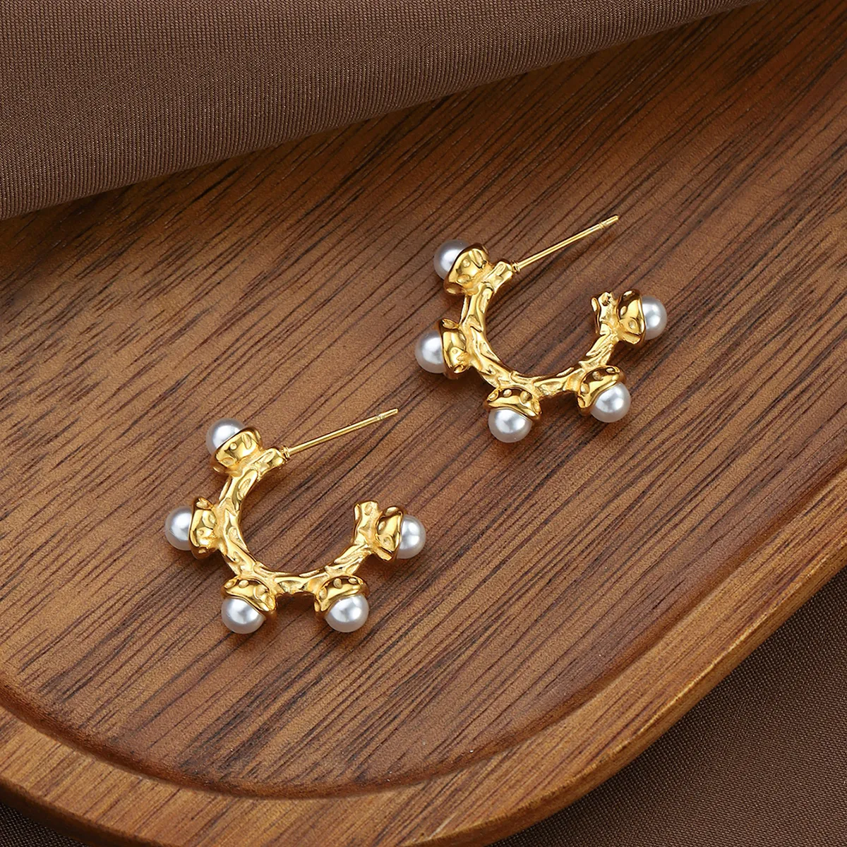 1 Pair Elegant Classical Vintage Style Letter 304 Stainless Steel Earrings display picture 13