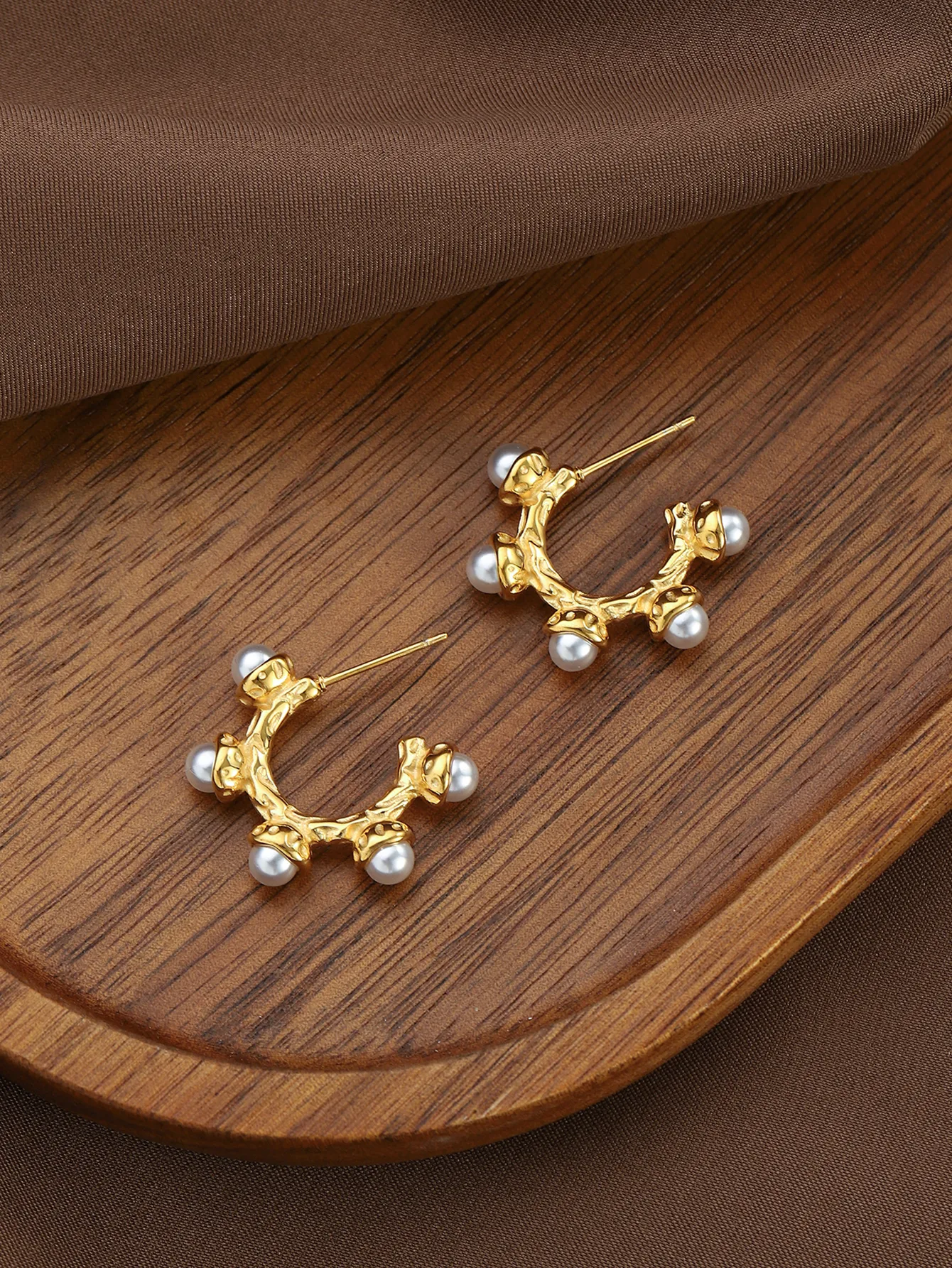 1 Pair Elegant Classical Vintage Style Letter 304 Stainless Steel Earrings display picture 20