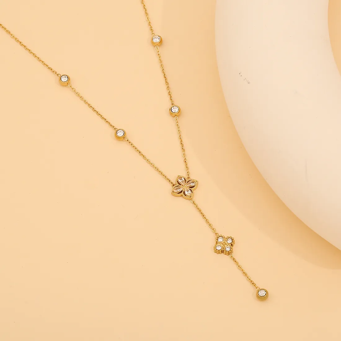 Wholesale Jewelry Commute Flower Butterfly 304 Stainless Steel Turquoise 18K Gold Plated Necklace display picture 10