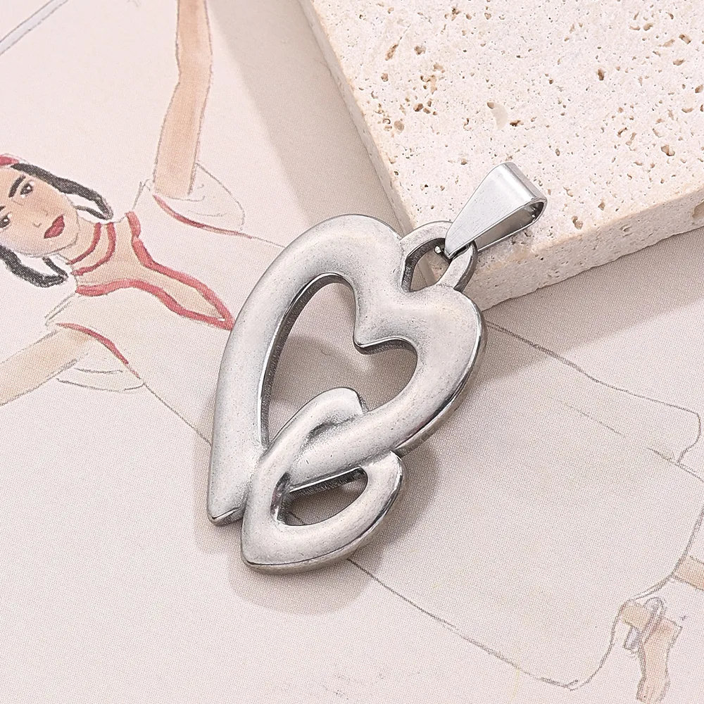 1 Pc/Package 19x18mm 20x19mm 30x21mm 7x3mm 304 Stainless Steel Cross Heart Shape Spiral Stripe Polished Pendant display picture 3