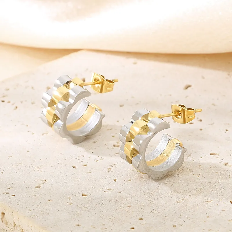 1 Pair Simple Style Geometric Color Block Plating 304 Stainless Steel 18K Gold Plated Ear Studs display picture 2