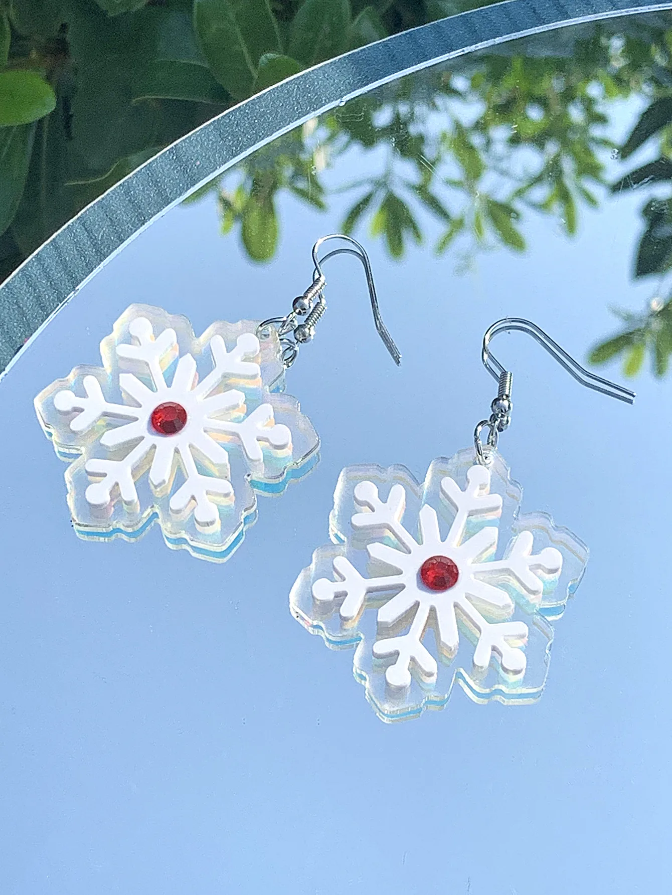1 Pair Elegant Cute Streetwear Snowflake Arylic Drop Earrings display picture 3