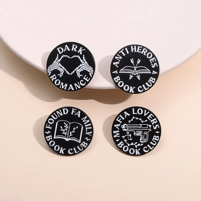 Cartoon Style Punk Cowboy Style Letter Pistol Alloy Stamping Stoving Varnish Plating Unisex Brooches Collar Pin display picture 3