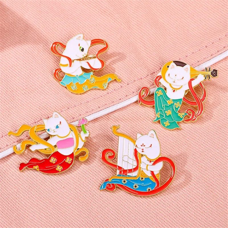 Cartoon Style Cat Alloy Stamping Stoving Varnish Plating Unisex Brooches Collar Pin display picture 6
