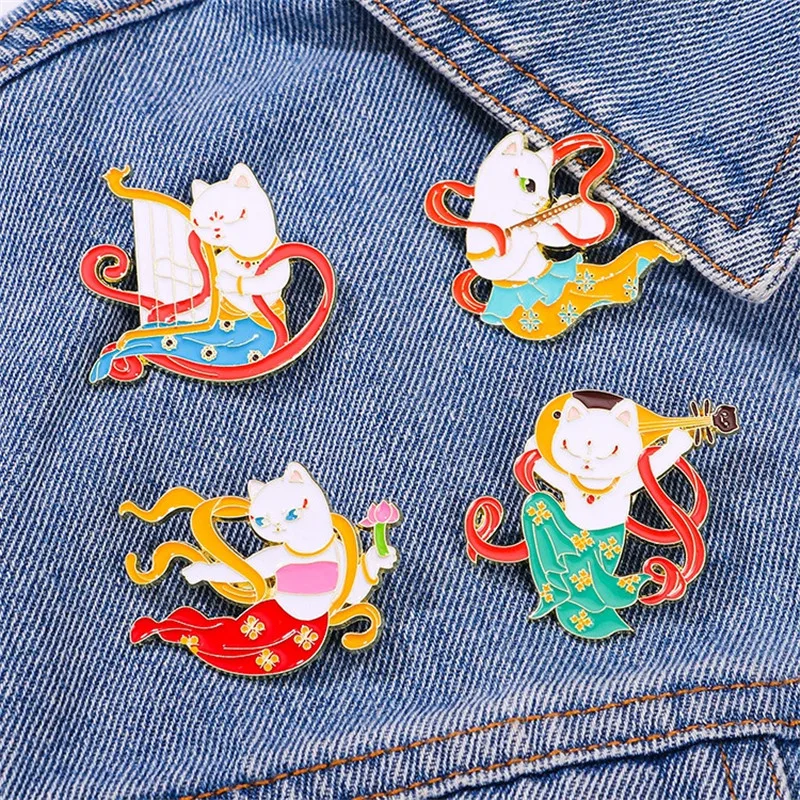 Cartoon Style Cat Alloy Stamping Stoving Varnish Plating Unisex Brooches Collar Pin display picture 5