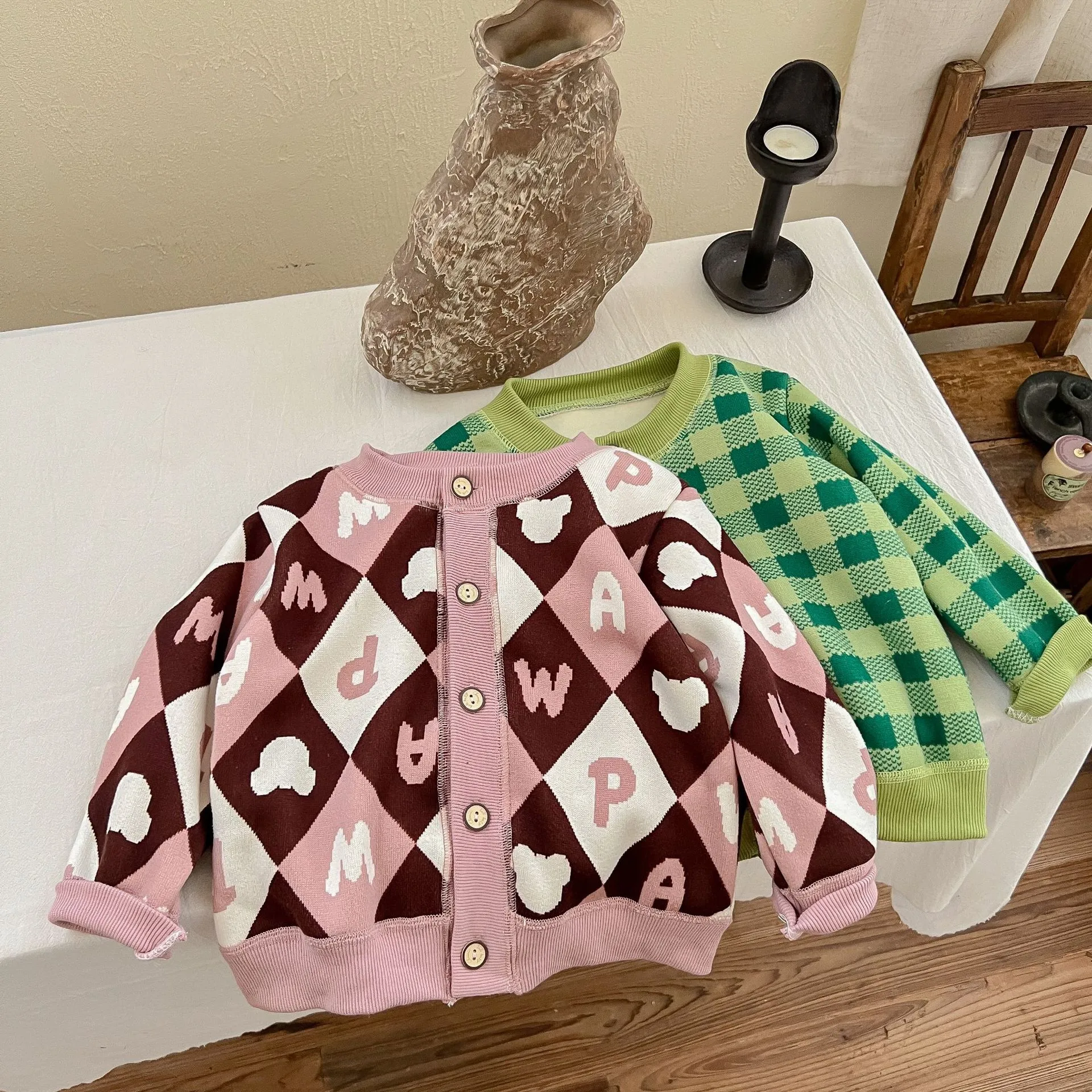Autumn And Winter New Children's  Knitted Coat Boys And Girls Baby Warm Cardigan Thickened Outer Coat display picture 1