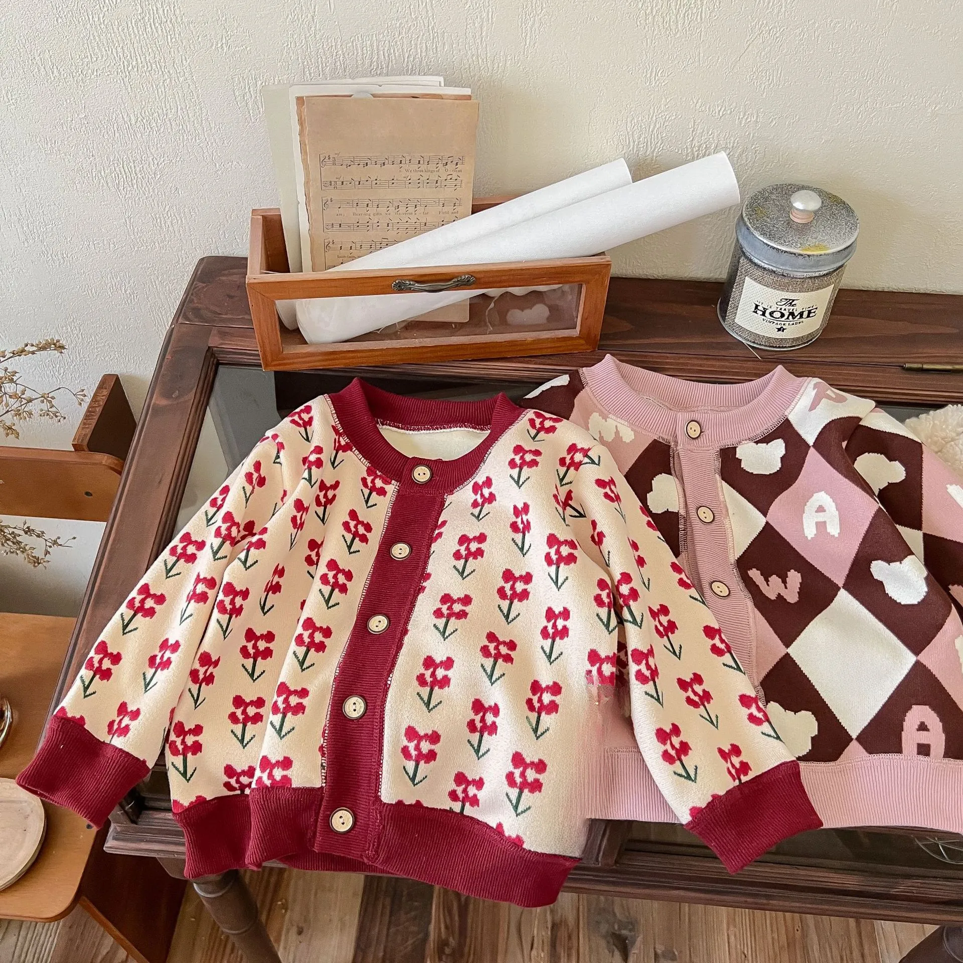 Autumn And Winter New Children's  Knitted Coat Boys And Girls Baby Warm Cardigan Thickened Outer Coat display picture 6
