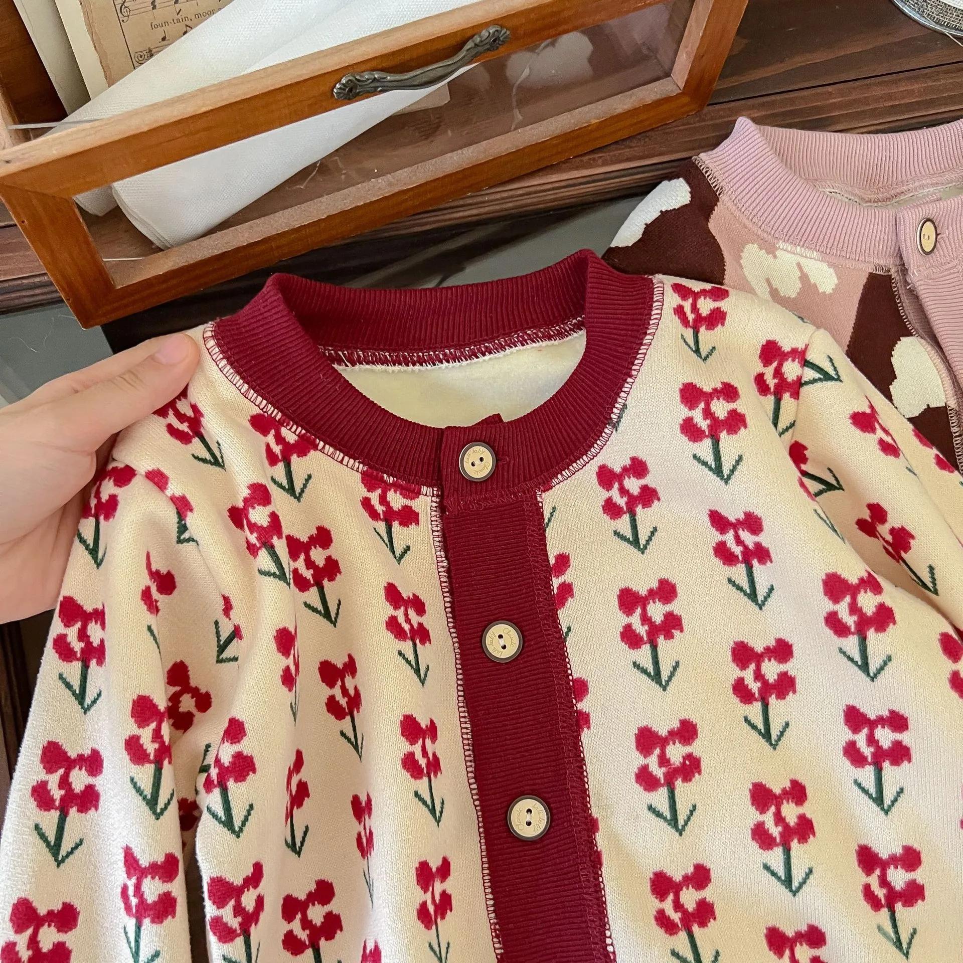 Autumn And Winter New Children's  Knitted Coat Boys And Girls Baby Warm Cardigan Thickened Outer Coat display picture 8