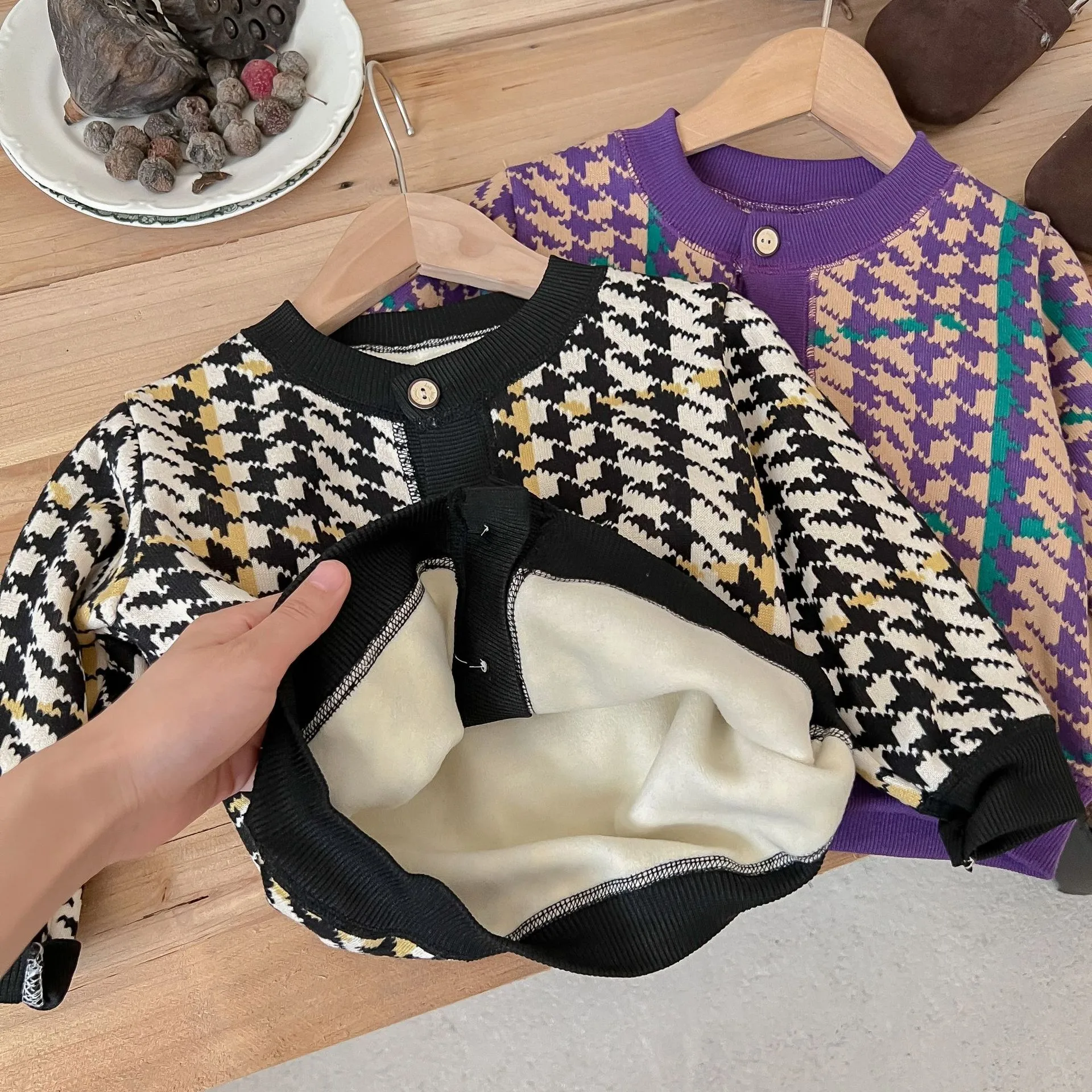 Autumn And Winter New Children's  Knitted Coat Boys And Girls Baby Warm Cardigan Thickened Outer Coat display picture 19