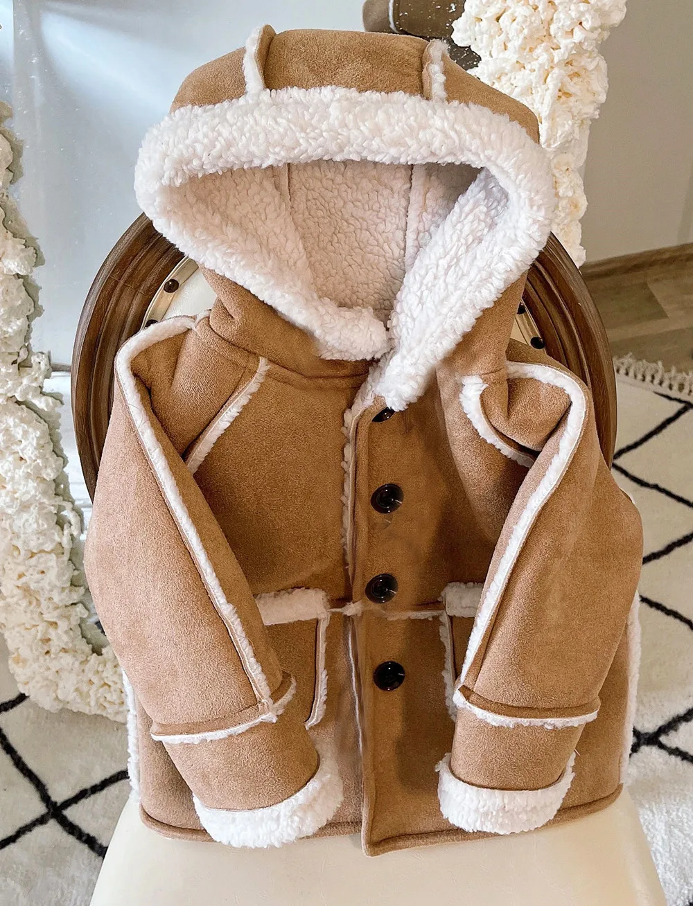 Korean Style Men's And Women's Winter New Coat Retro Fashionable Suede Thick Lamb Wool Thick Warm Coat display picture 2