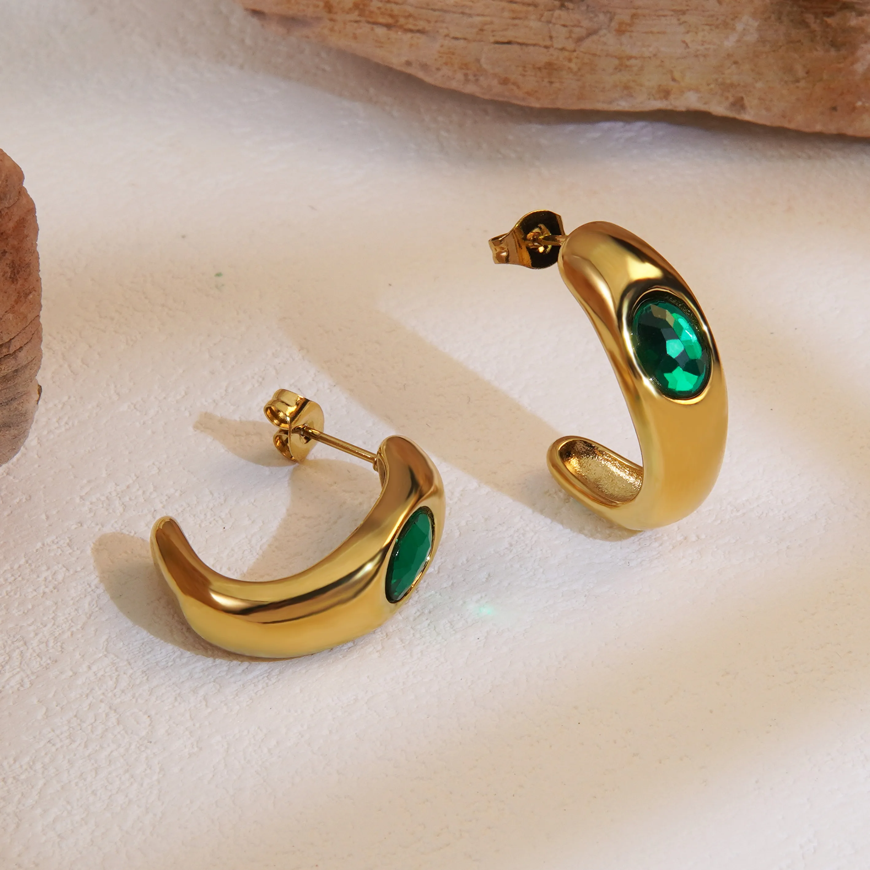 1 Pair Elegant Simple Style Geometric 304 Stainless Steel 18K Gold Plated Ear Studs display picture 5