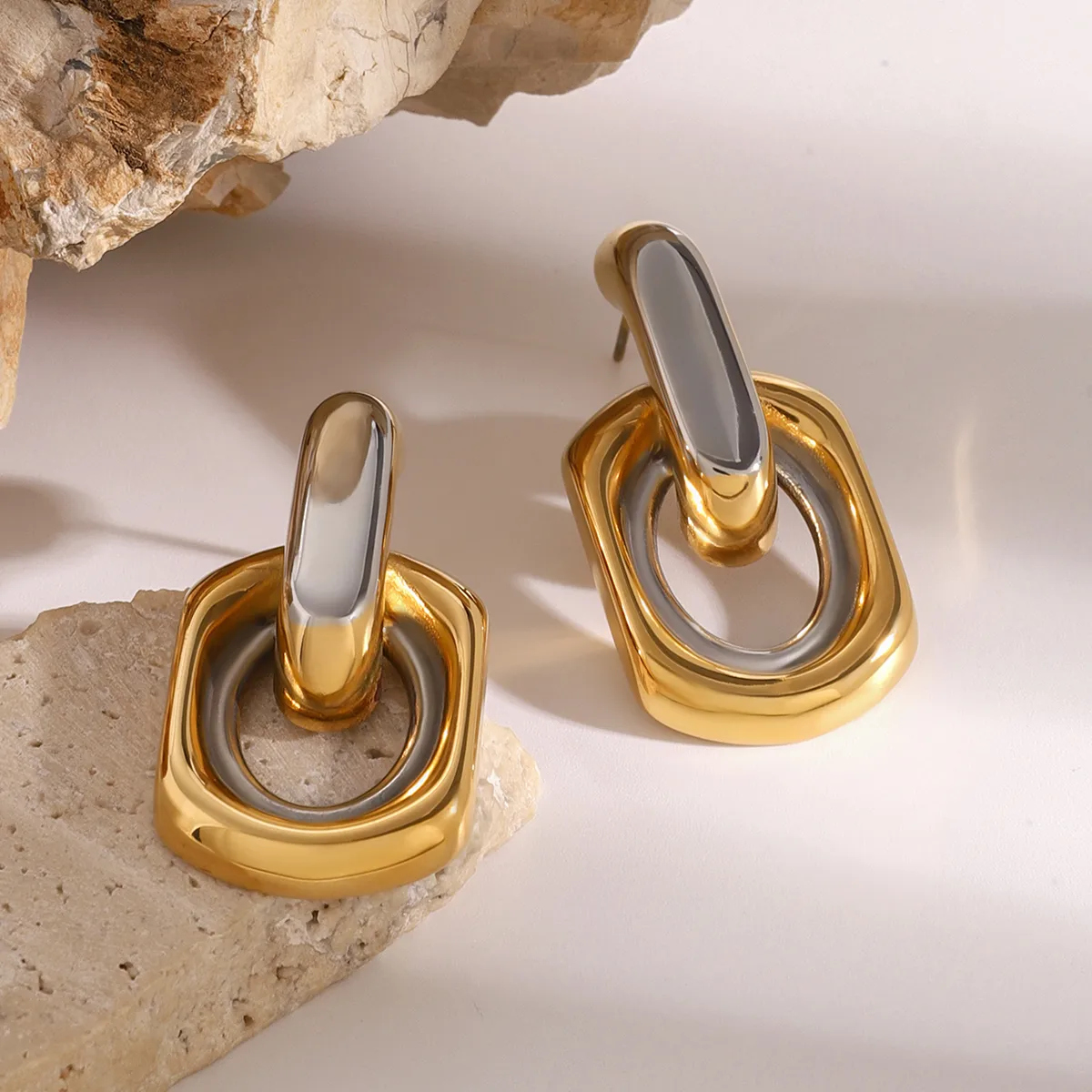 1 Pair Retro Classic Style Geometric 304 Stainless Steel Drop Earrings display picture 3