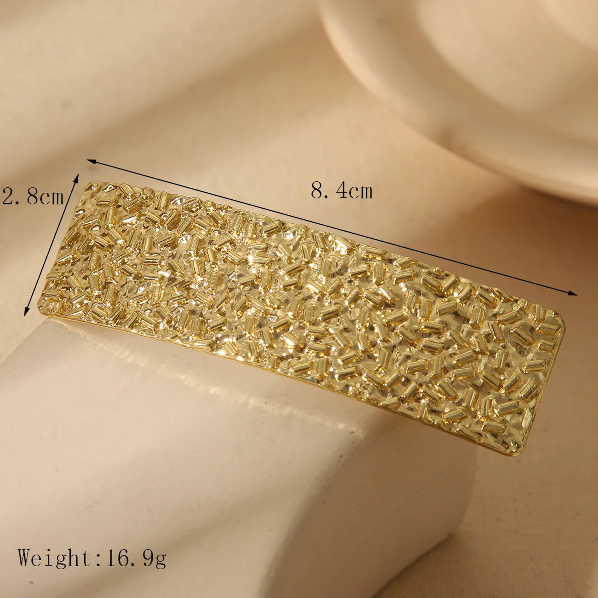 Women's Cute Basic Solid Color Alloy Hair Clip display picture 3
