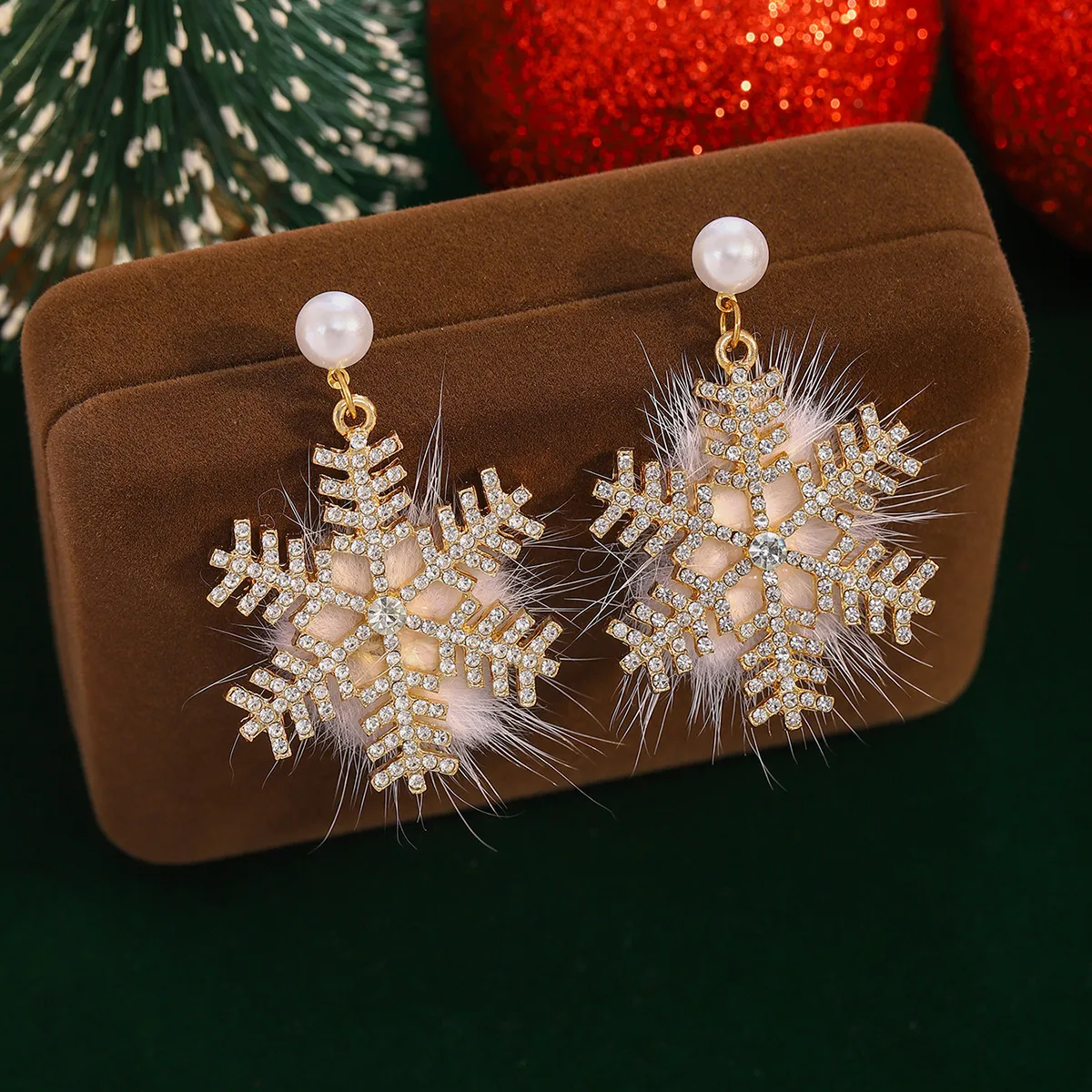 1 Pair Casual Simple Style Streetwear Snowflake Plating Alloy Drop Earrings display picture 6