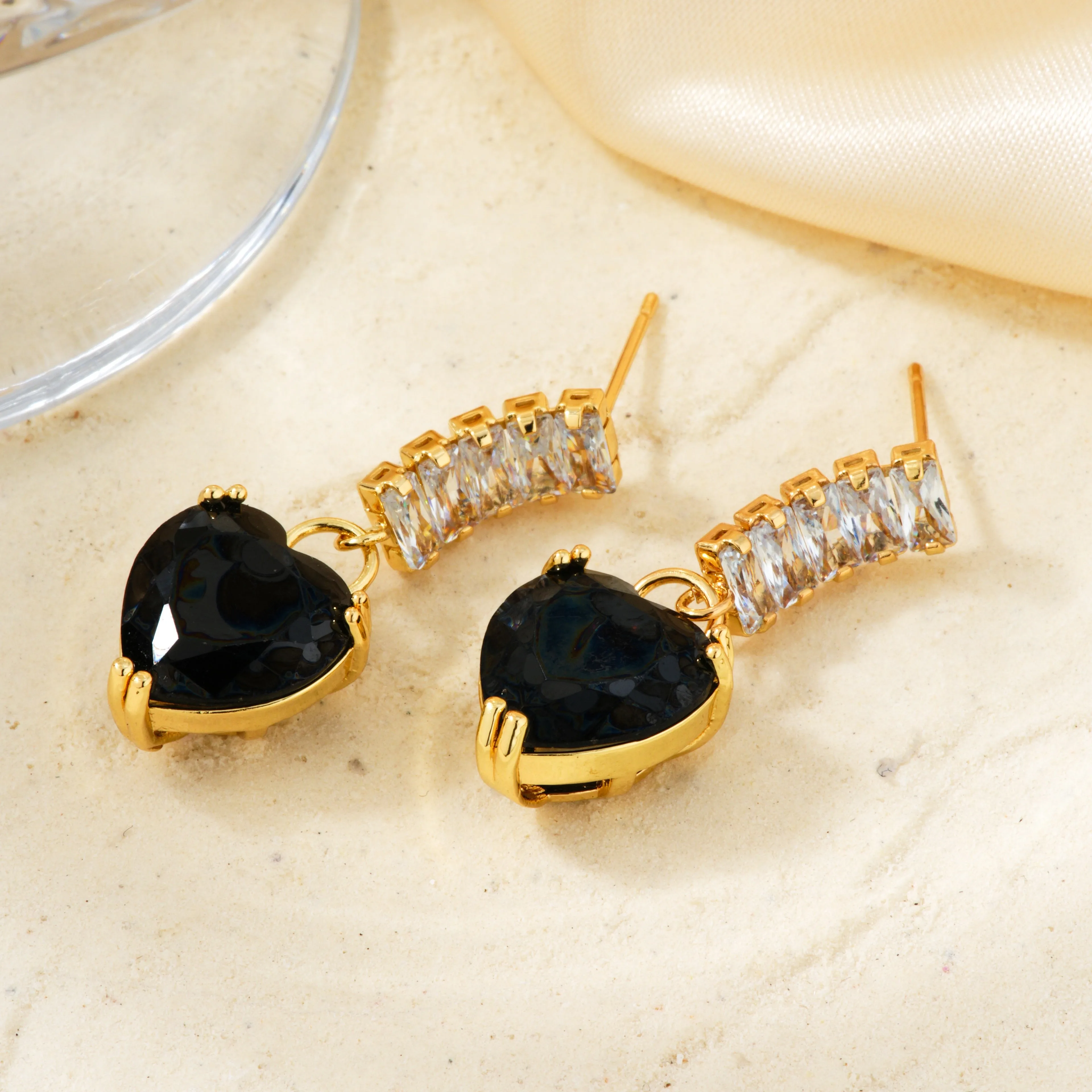 1 Pair Elegant Heart Shape Bow Knot Plating Inlay Copper Zircon K Gold Plated Drop Earrings Earrings Ear Studs display picture 1