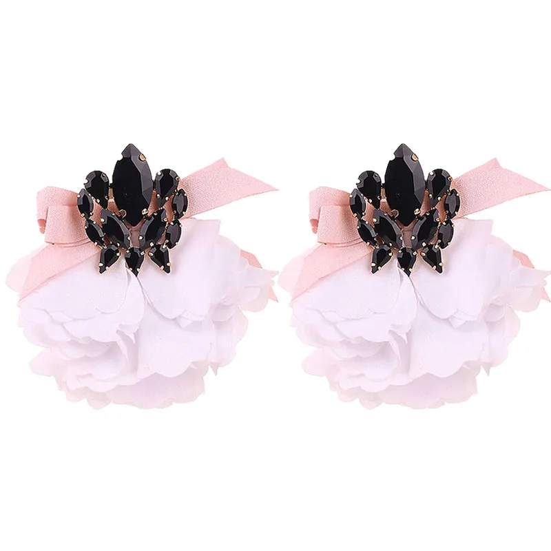 1 Pair Casual Elegant Streetwear Floral Alloy Cloth Glass Drop Earrings display picture 1