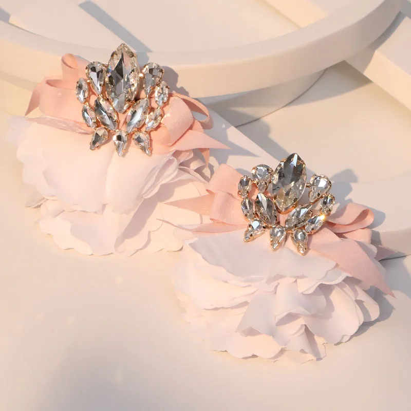 1 Pair Casual Elegant Streetwear Floral Alloy Cloth Glass Drop Earrings display picture 9