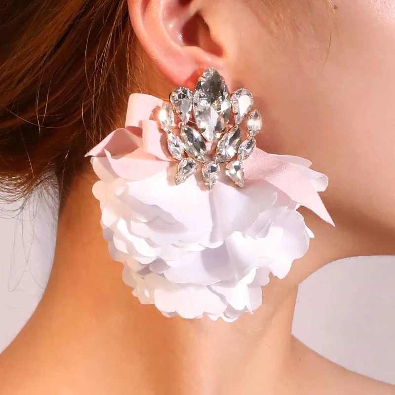 1 Pair Casual Elegant Streetwear Floral Alloy Cloth Glass Drop Earrings display picture 16