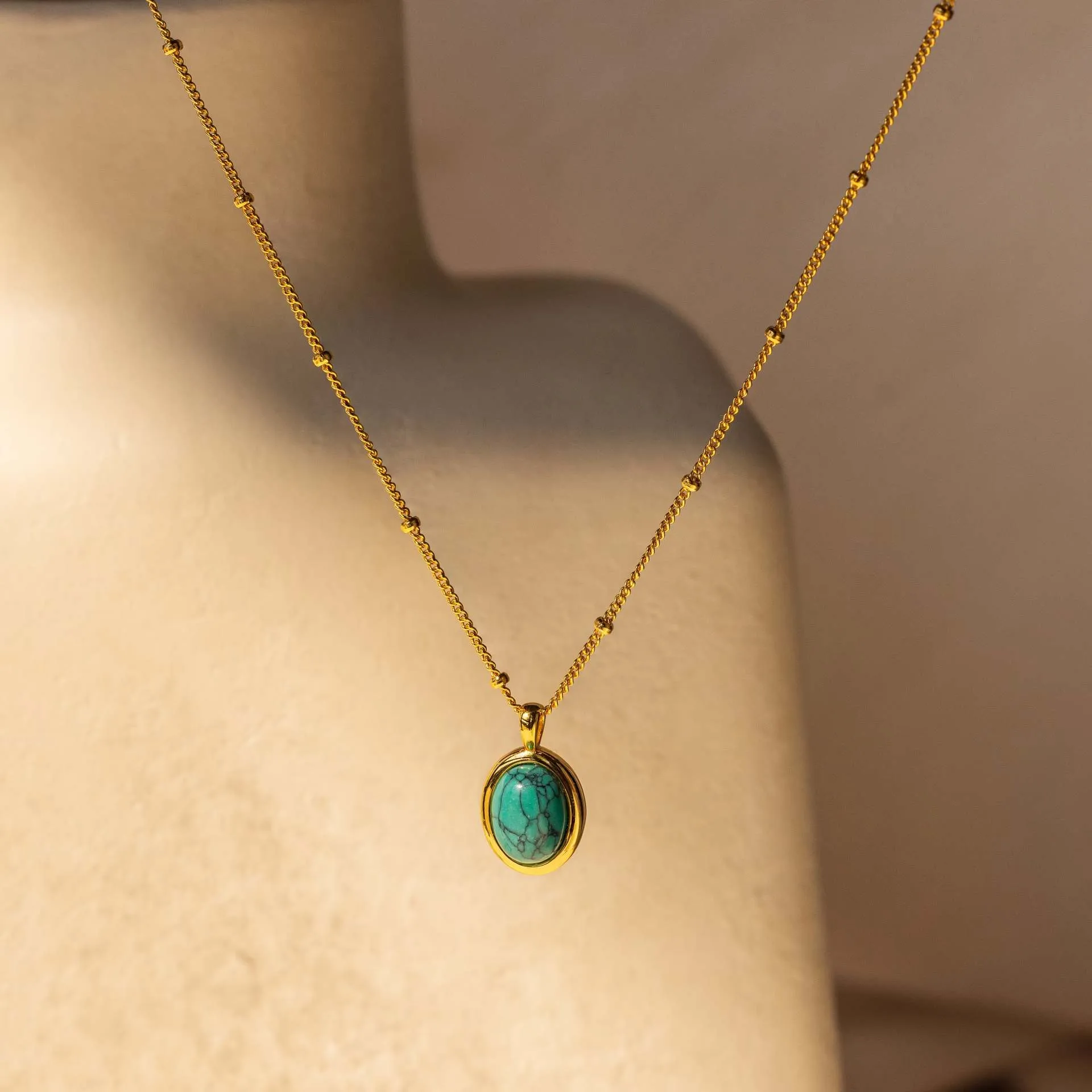 Wholesale Jewelry Simple Style Streetwear Oval 201 Stainless Steel 304 Stainless Steel Natural Stone 18K Gold Plated Inlay Pendant Necklace display picture 1