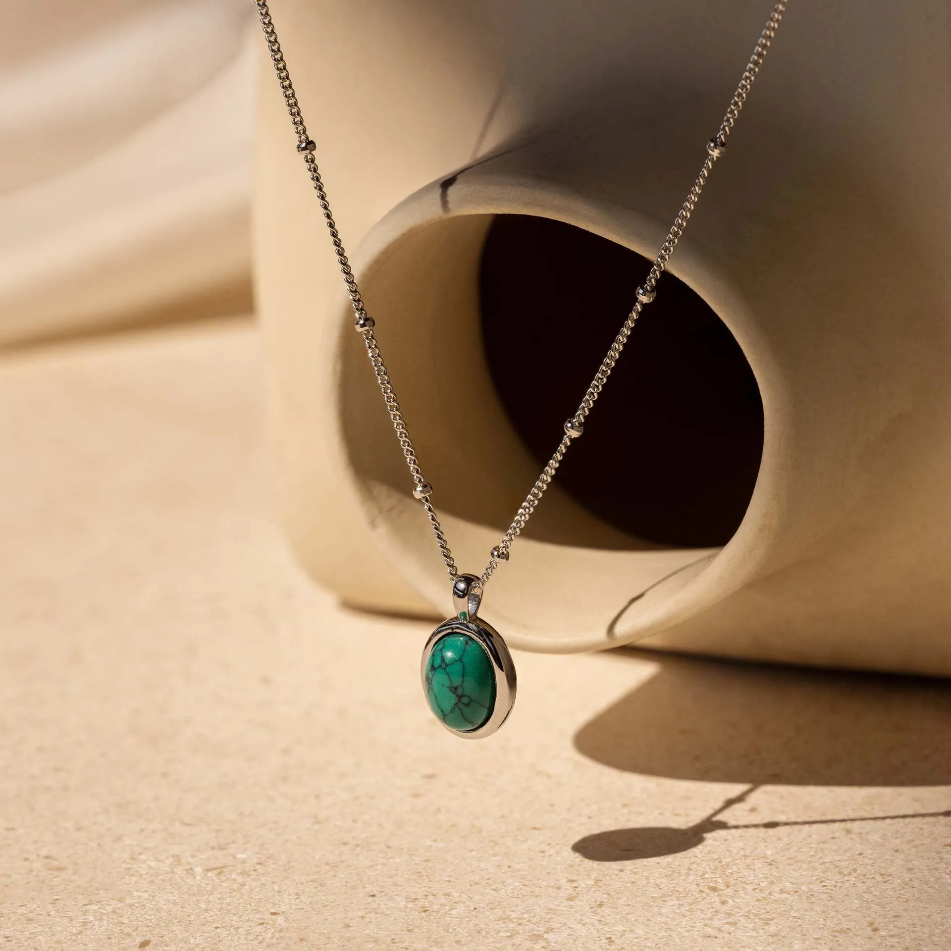 Wholesale Jewelry Simple Style Streetwear Oval 201 Stainless Steel 304 Stainless Steel Natural Stone 18K Gold Plated Inlay Pendant Necklace display picture 4