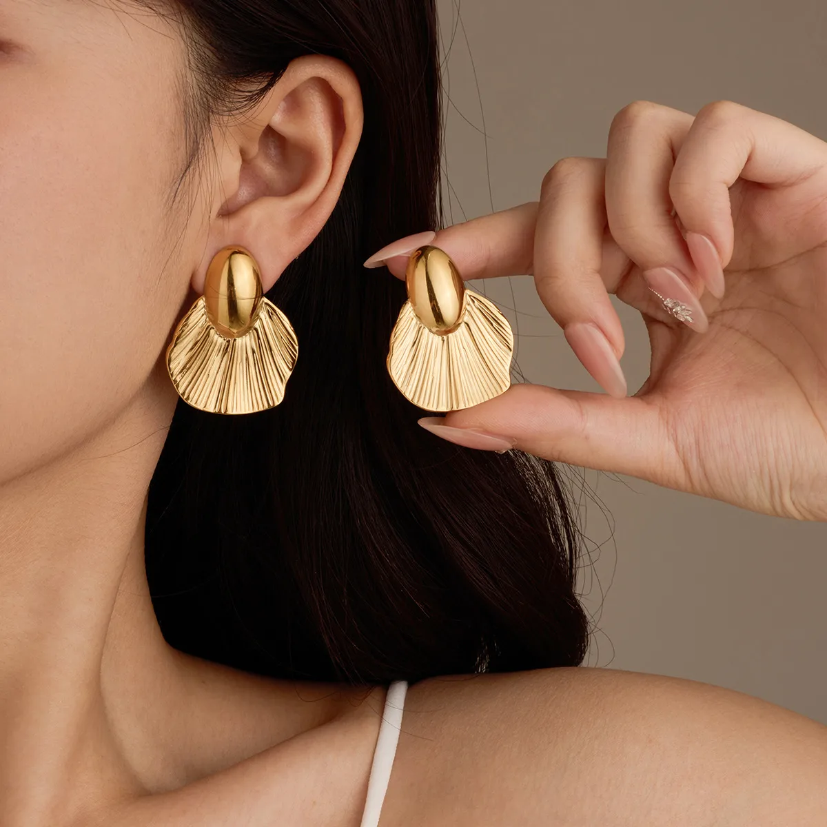 1 Pair Retro Geometric Plating 304 Stainless Steel Ear Studs display picture 1