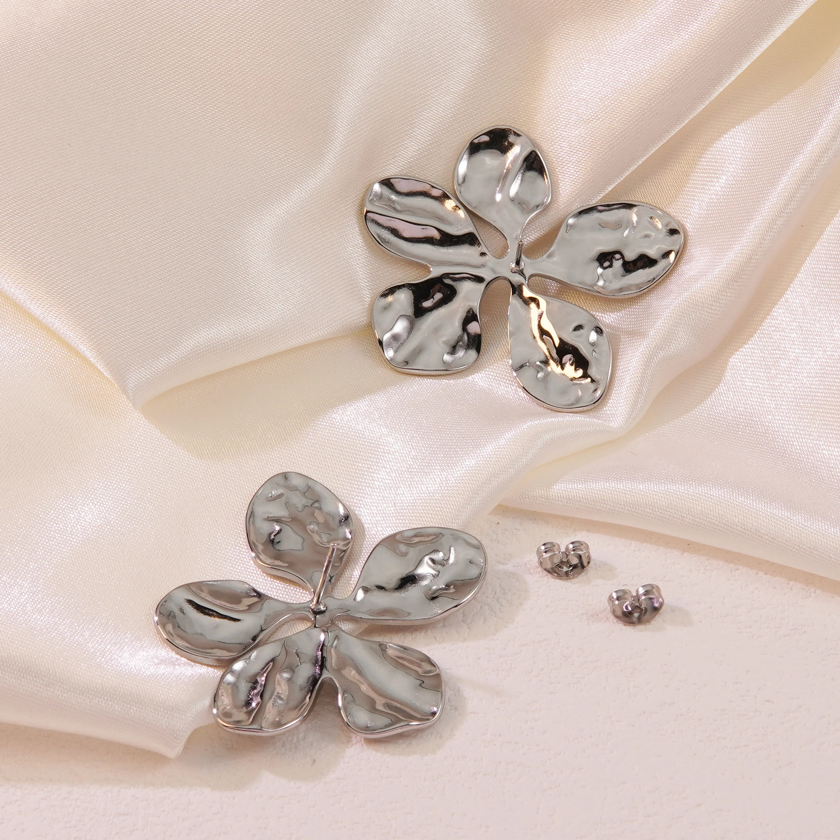 1 Pair Exaggerated Sweet Cool Style Flower Plating 304 Stainless Steel Imitation Gold  Ear Studs display picture 8