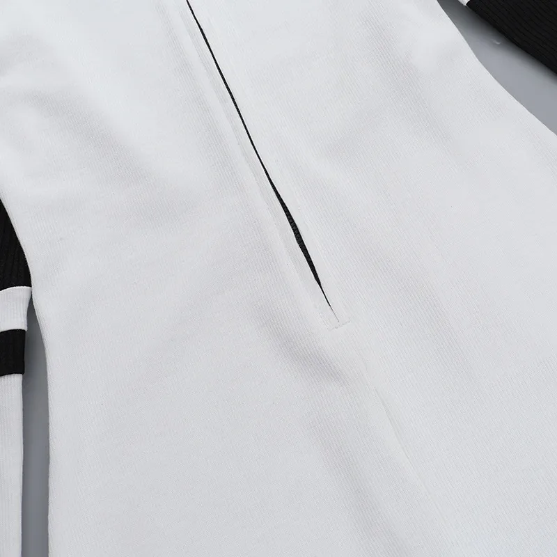 Women's Bodysuits Long Sleeve Bodysuits Zipper Contrast Binding Streetwear Color Block display picture 19