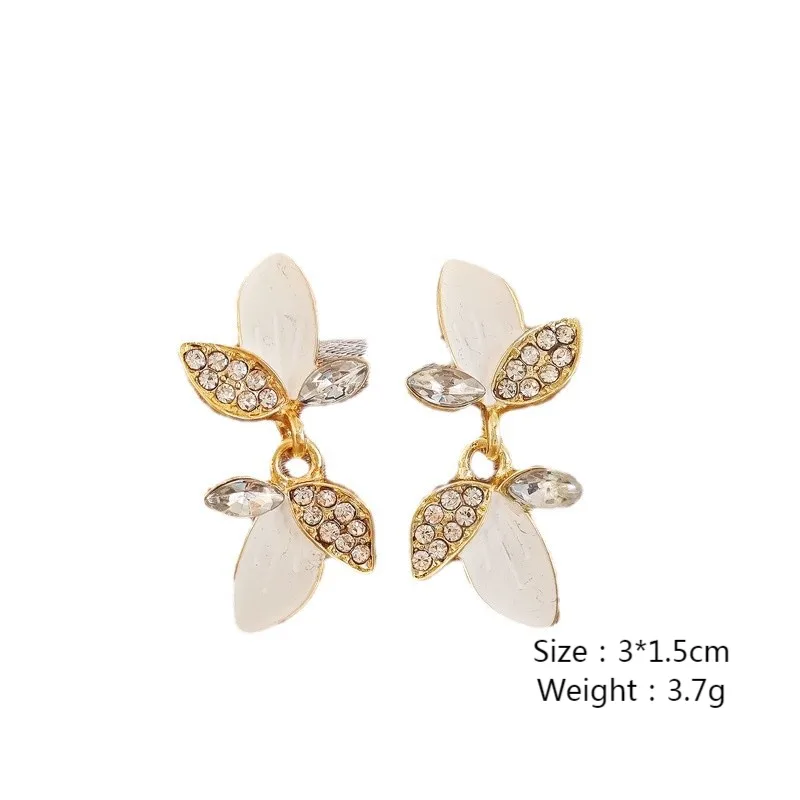 1 Pair Elegant Petal Plating Inlay Alloy Zircon Gold Plated Drop Earrings display picture 1