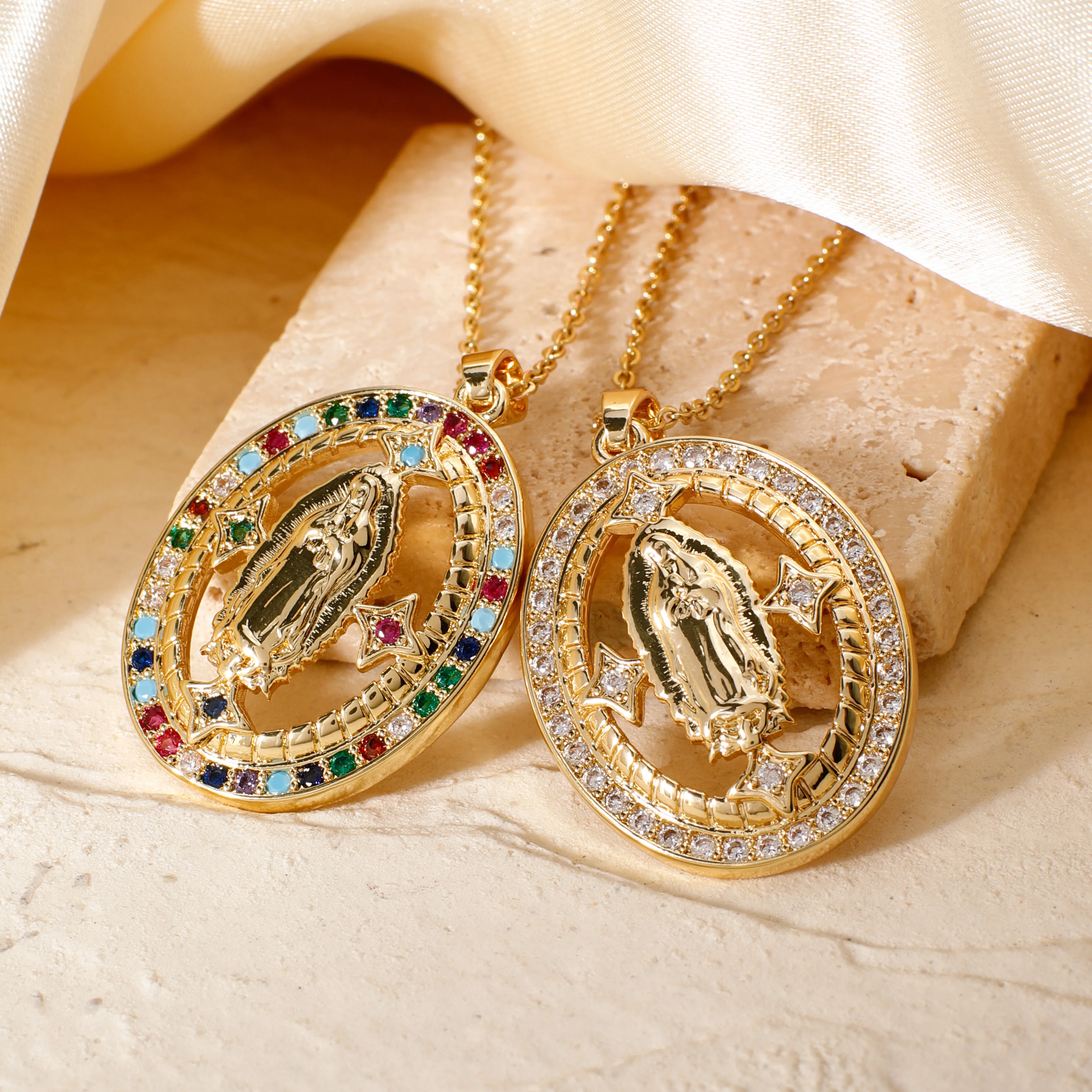 Wholesale Jewelry Vintage Style Classic Style Human Geometric Round 304 Stainless Steel Copper Zircon K Gold Plated Inlay Pendant Necklace display picture 8